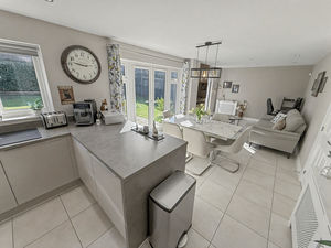 Photo 10- click for photo gallery